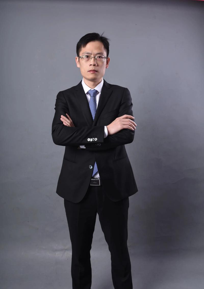 李育诚 品牌视觉系统总监